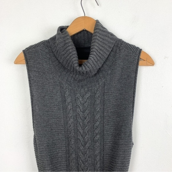 NWOT Laundry by Shelli Segal Gray Knit Cowl Neck Sleeveless Sweater Dress Sz M - Picture 4 of 9